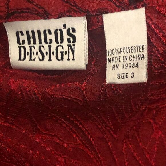 Chico’s Design Red Button Front Blouse Floral Embroidered Quilted Iridescent 3 - Picture 3 of 7